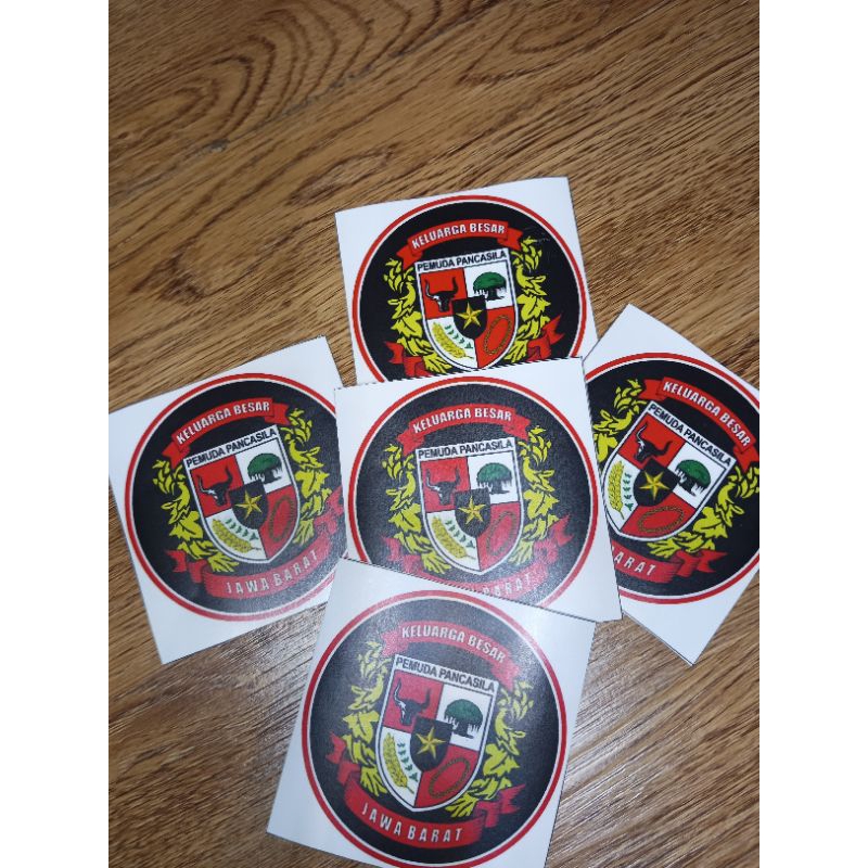 

PEMUDA PANCASILA BULAT 5 PCS ANTI AIR / STIKER PP LORENG