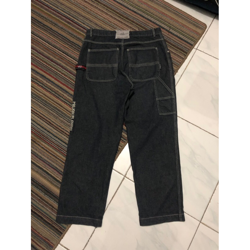 Carpenter Majah Flavah