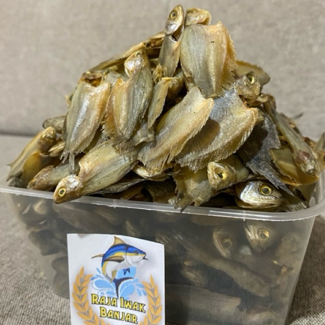 

Ikan Asin Sepat Kering Curai 500gr ( Gratis box penyimpanan ) Iwak Karing Sapat khas Kalimantan