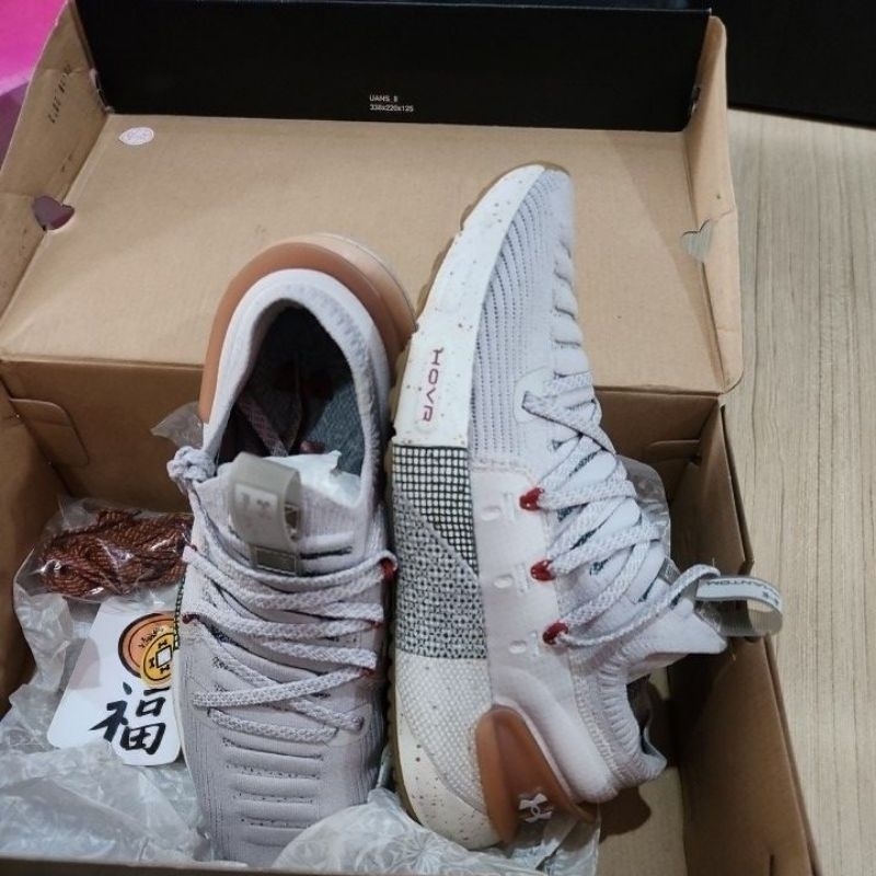 ua hovr phantom 3LNY preloved