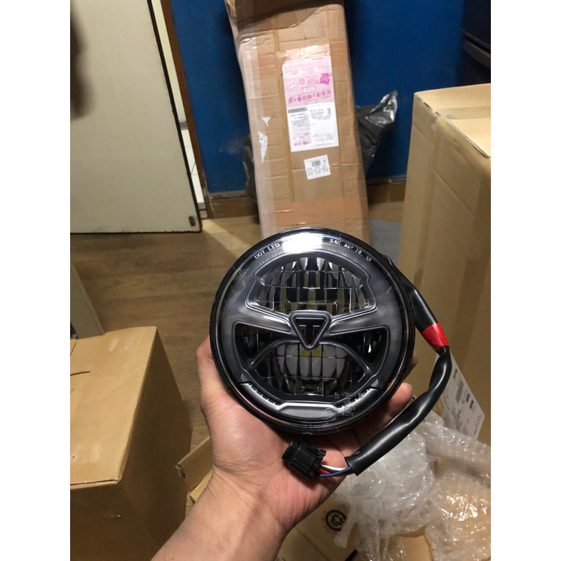 headlamp triumph boneville