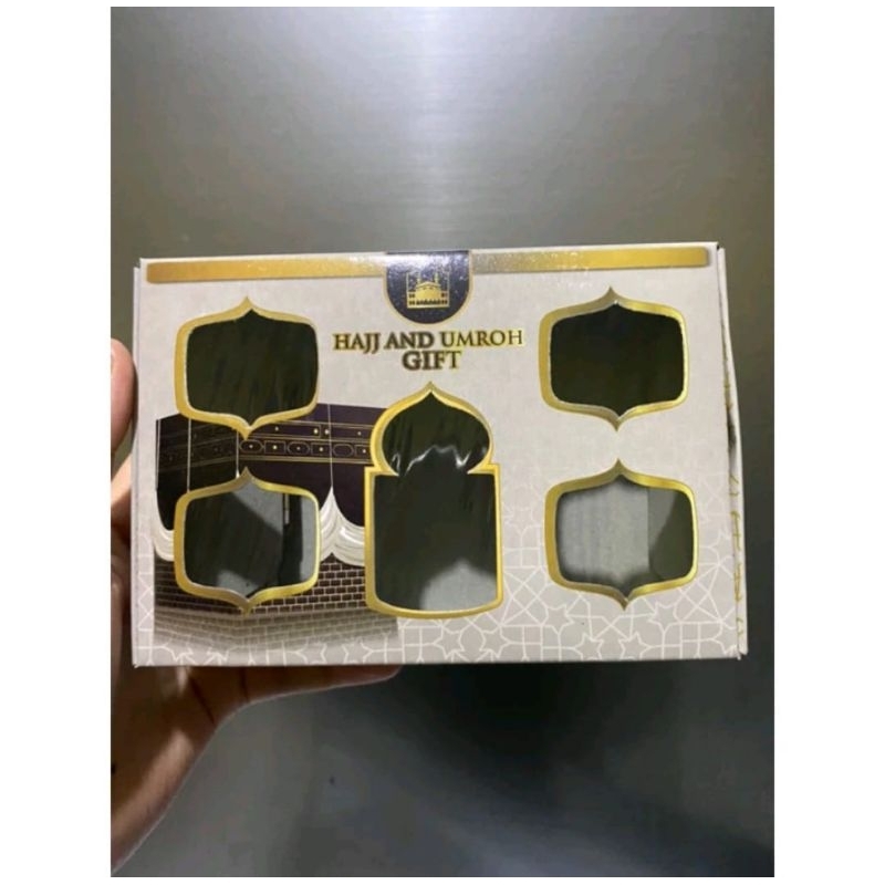

KOTAK KOSONG OLEH OLEH HAJI & UMROH