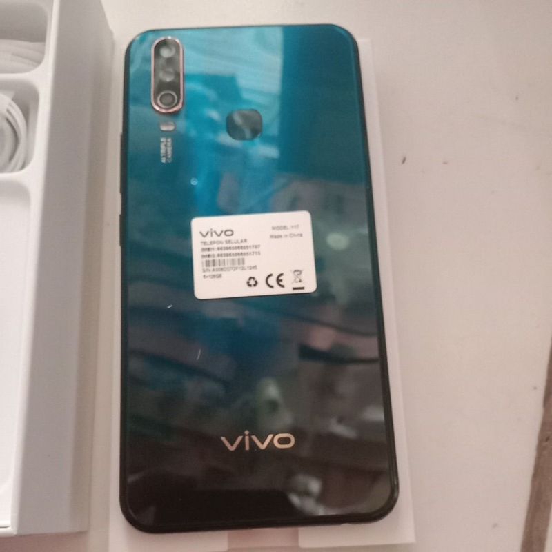 VIVO Y17 RAM 6GB  ROM 128GB