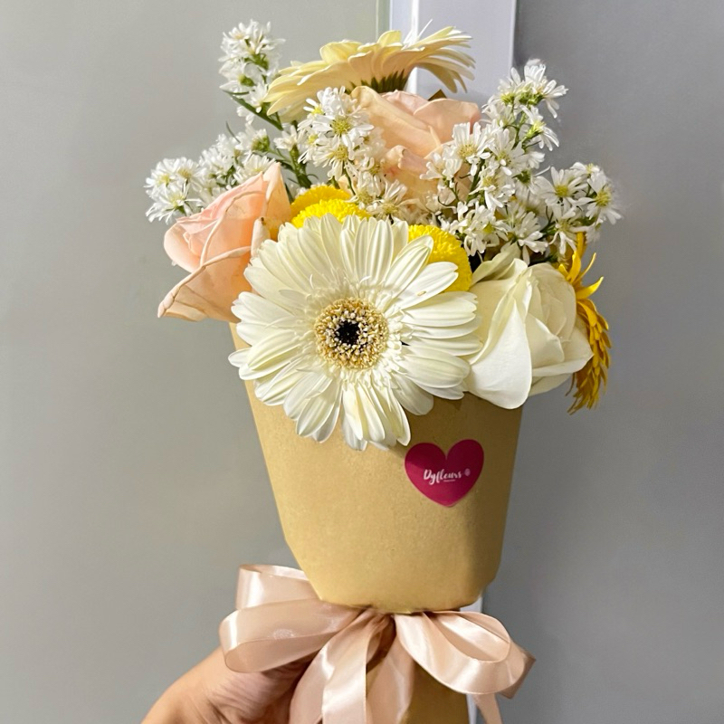 Sunkis Bouquet (JOGJA ONLY) - Buket Bunga Asli Jogja/ Buket Bunga Mawar/ Buket Bunga Jogja/ Buket Bu
