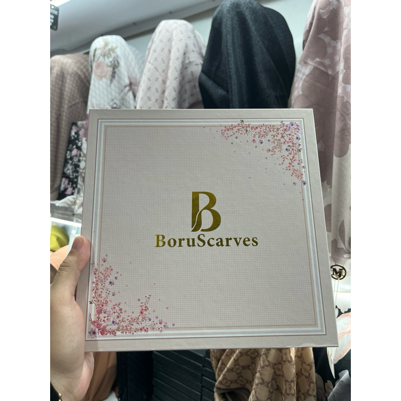 

HANYA BOX & PAPERBAG NYA SAJA