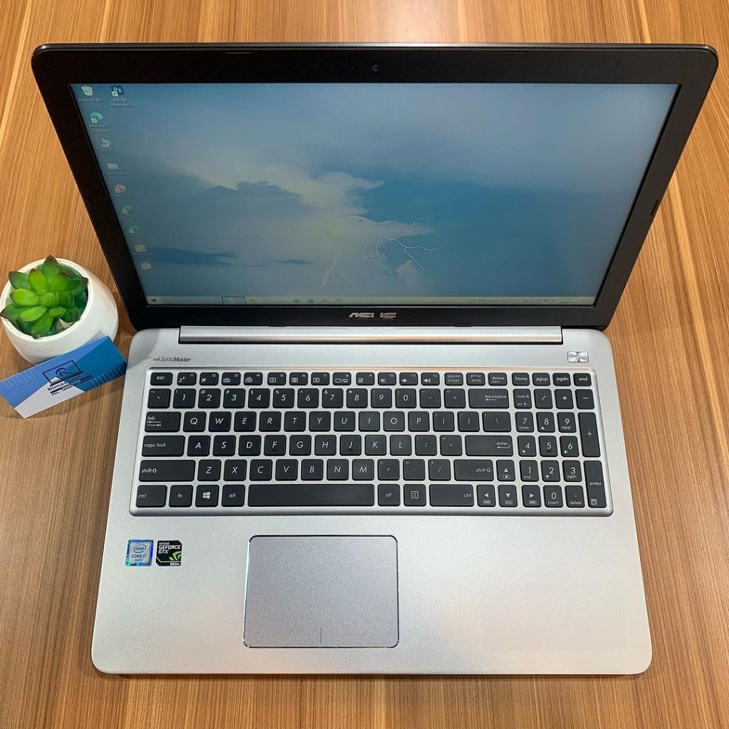 ASUS CORE i7 GEN 6 GTX 960M RAM 8/256GB SECOND/BEKAS