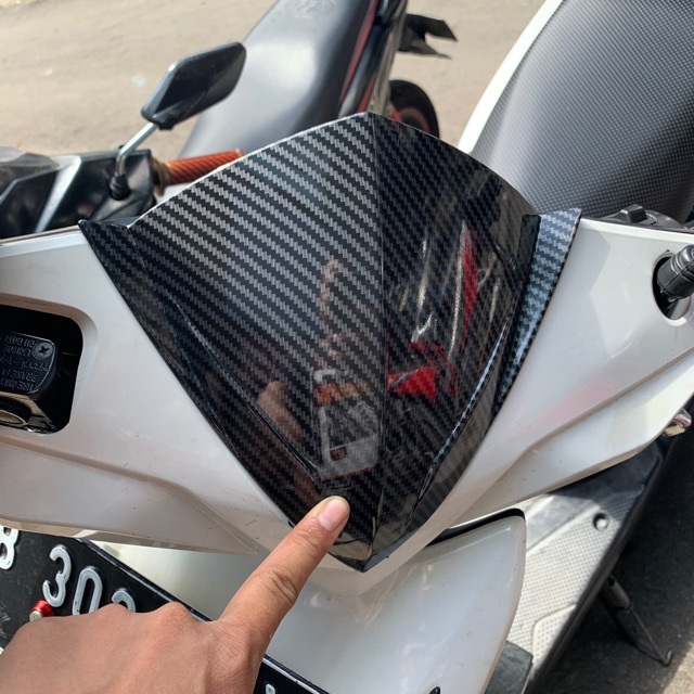 VISOR BEAT INJEKSI CARBON ZORO / VISOR CARBON ZORO BEAT INJEKSI