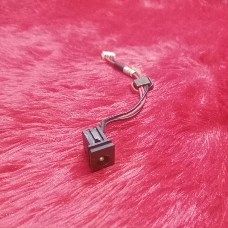 konektor dc laptop toshiba satellite l510 l500 l515 l505