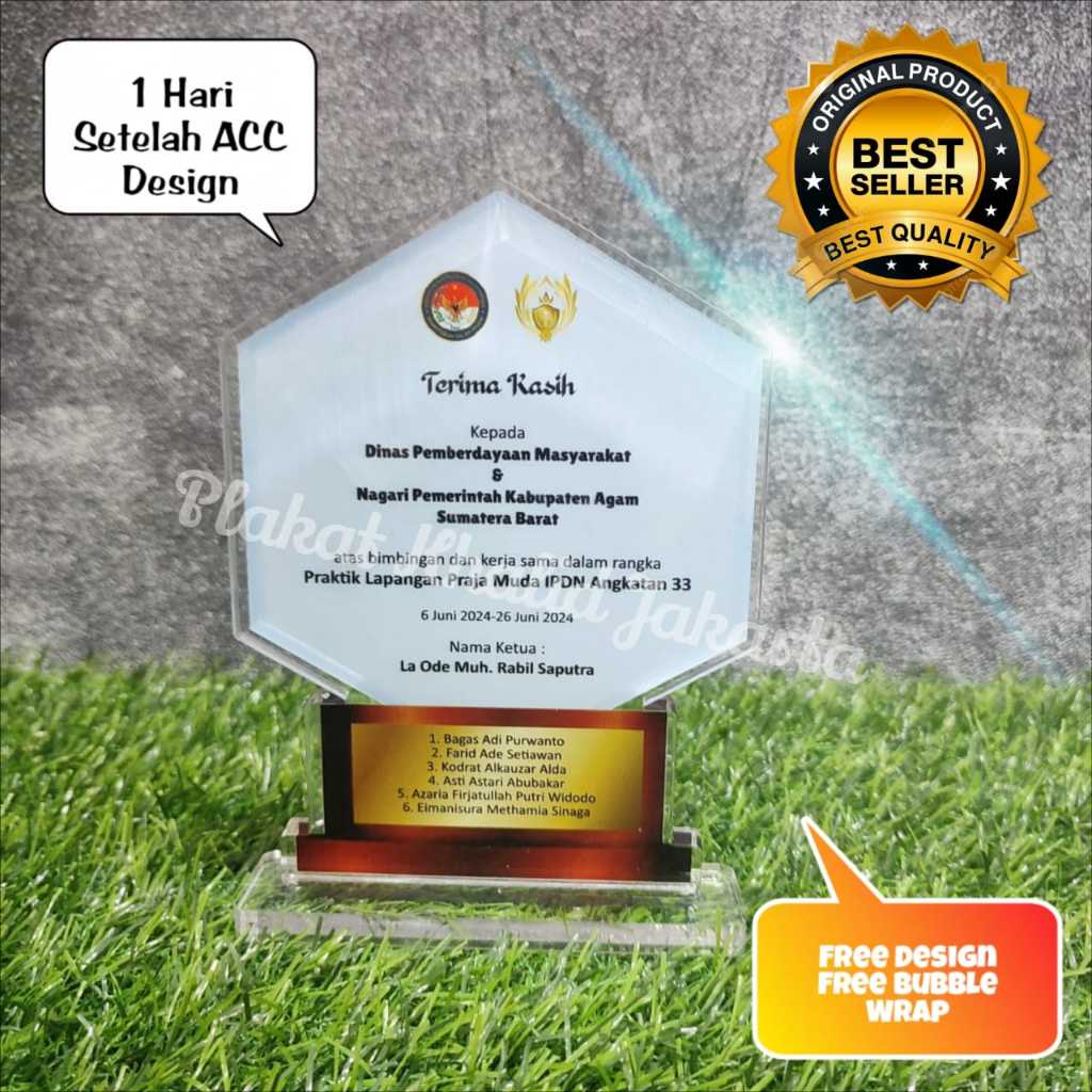 plakat | plakat akrilik | plakat akrilik custom | plakat akrilik murah | plakat akrilik wisuda