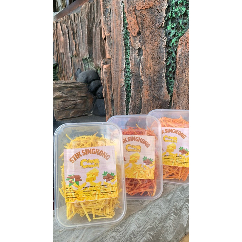 

stik singkong dengan taburan bumbu 750 ml 100 gr 3 pcs