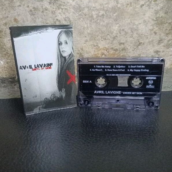 kaset pita Avril Lavigne VGC kaset pop punk