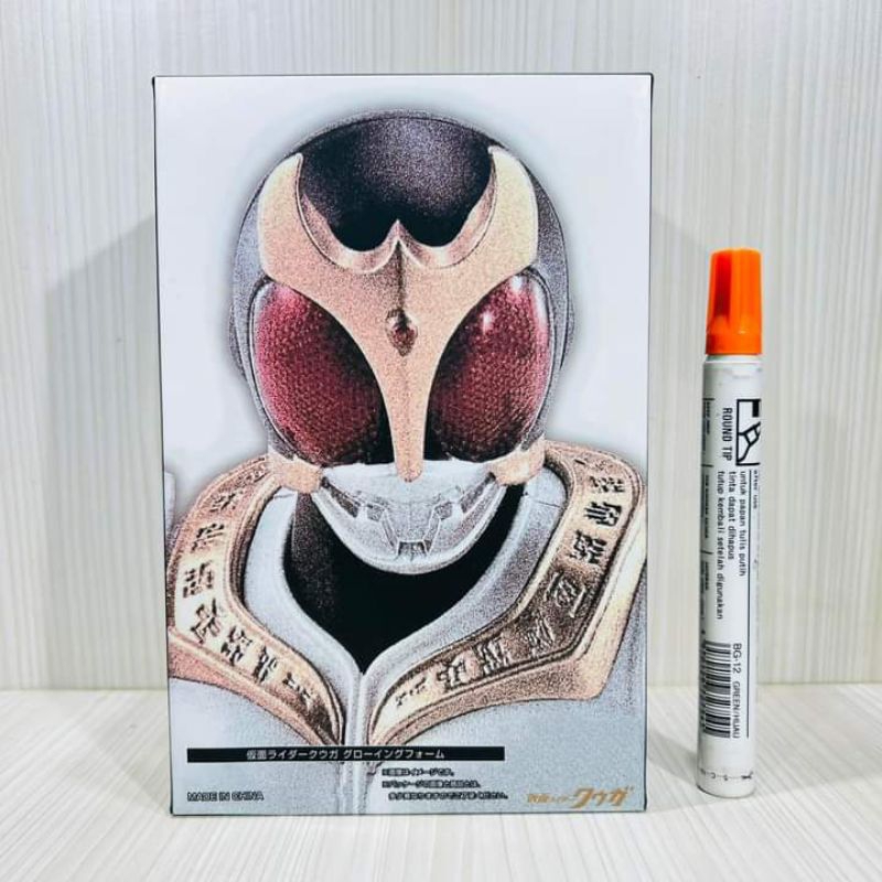 mainan figurekamen rider masked rider kuugashf recast bandai
tinggi sekitar 6 inch
artikulasi detail