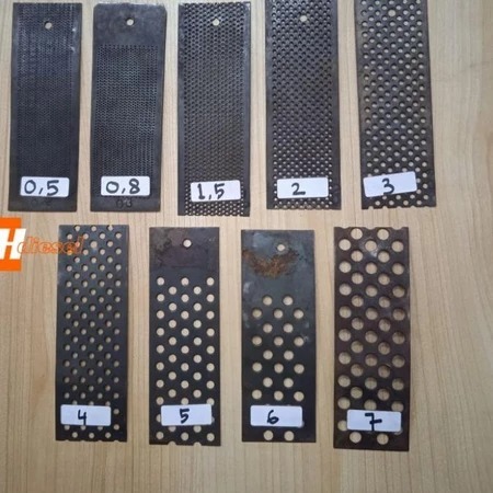 Saringan sarangan disk mill ffc 23 / selepan jagung 0,5 mm 0,8 mm 1,5 mm 1 mm 2 mm 3 mm 4 mm 5 mm 6 