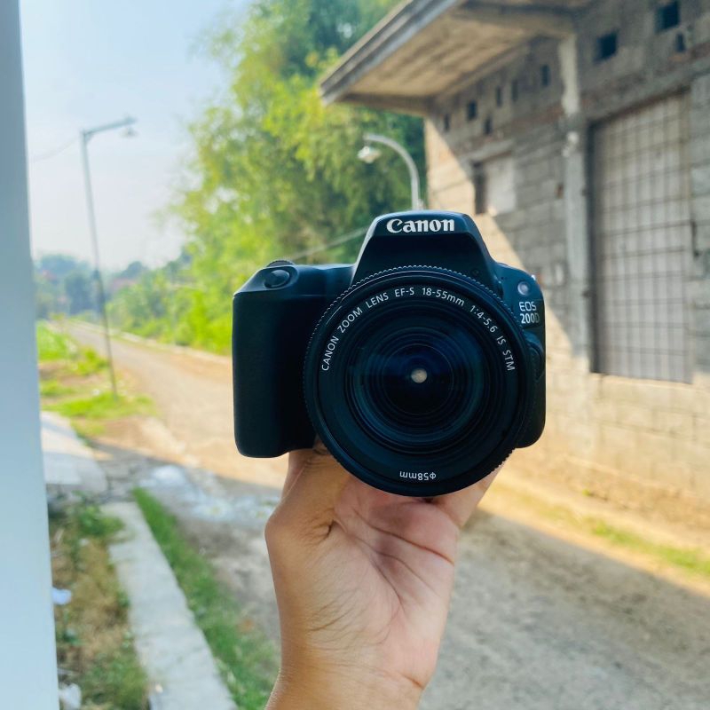 Canon 200D kit is STM Second body Only Normal Siap Pakai Garansi