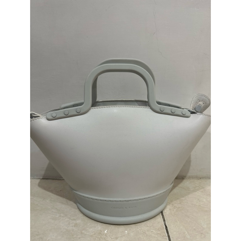 preloved tas charles&keith/tas bekas/tas second ORIGINAL STORE