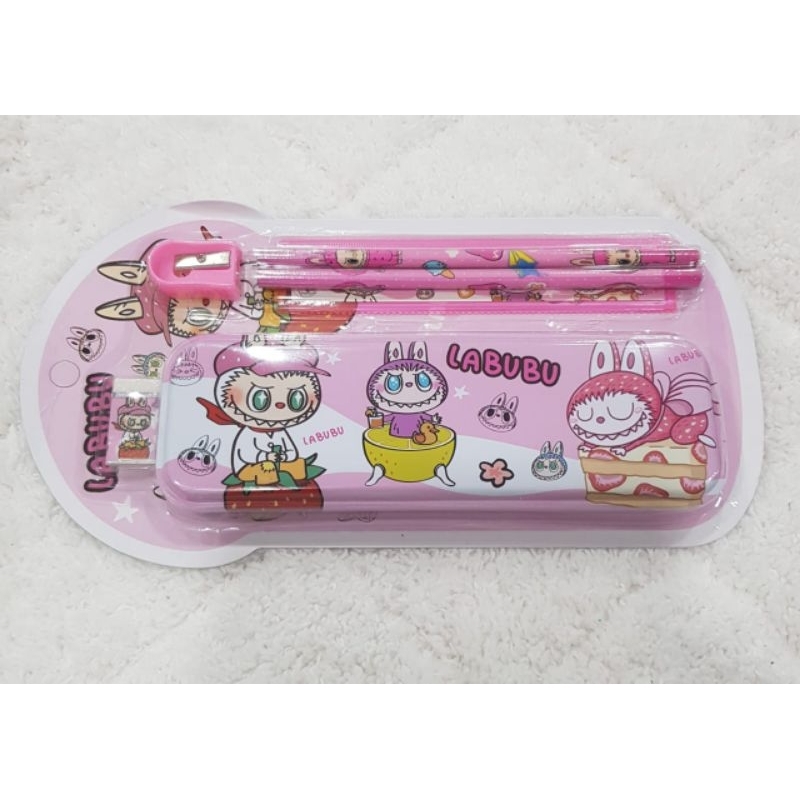 

Ay00! Labubu stationery set 5 in 1 15959