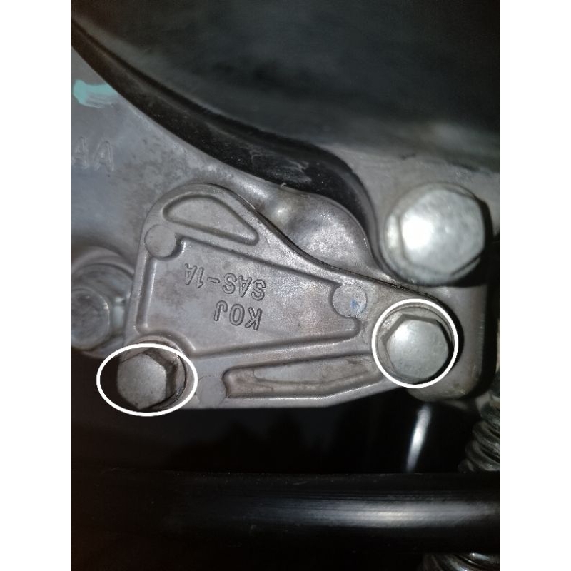 Baut tutup filter oli beat deluxe genio scoopy 960010601800