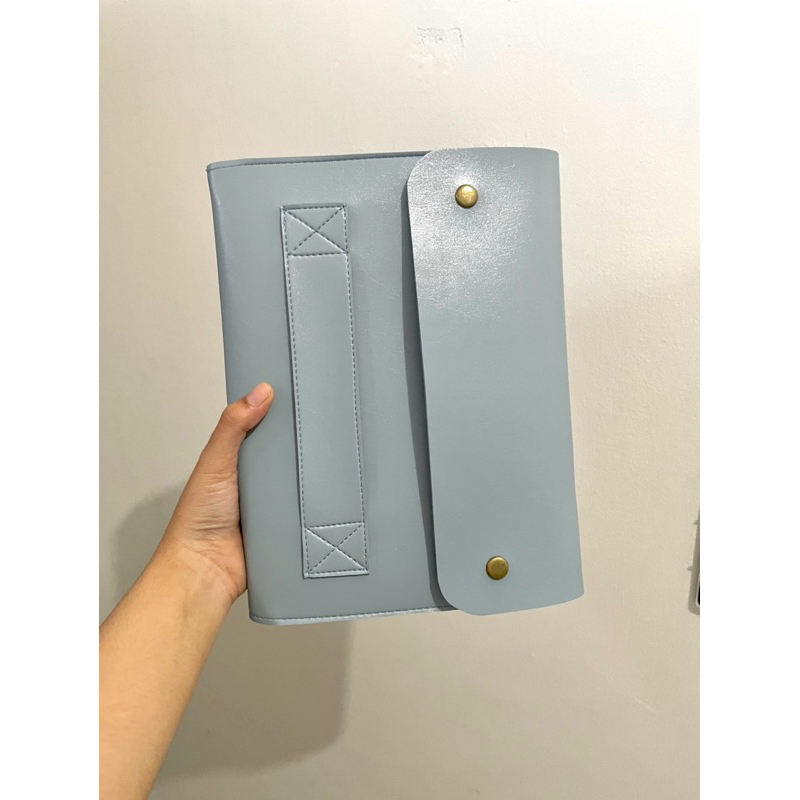 

Binder Kulit Ice Blue A5