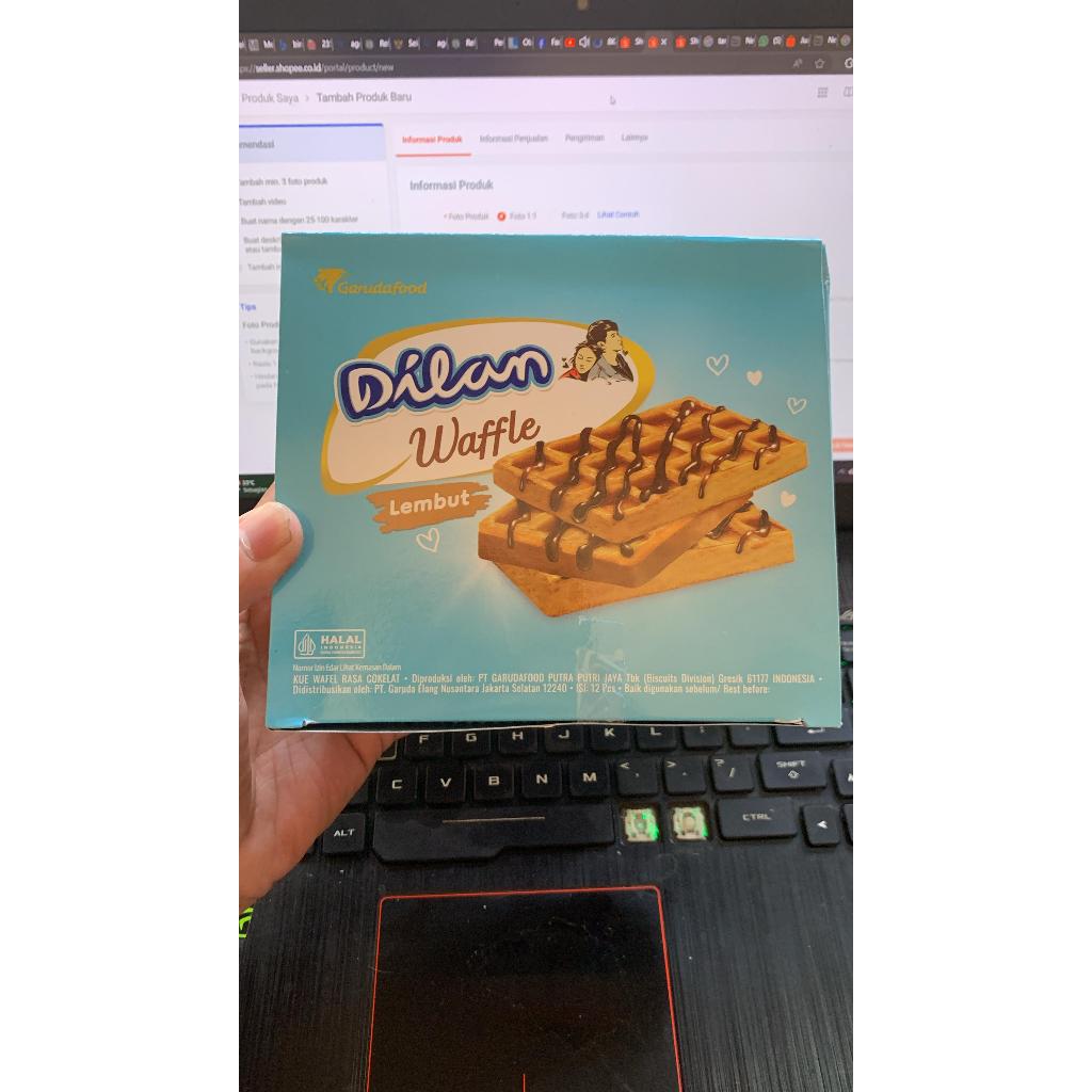 

Kue Wafel Lembut Dilan Waflle Box isi 12 pcs