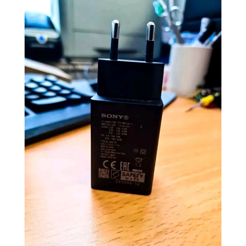 Batok Original Sony Xperia 1 i/iii/iii sesuai foto