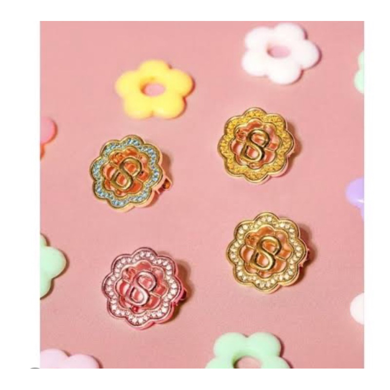 buttonscarves brooch chupa chups petite NEW