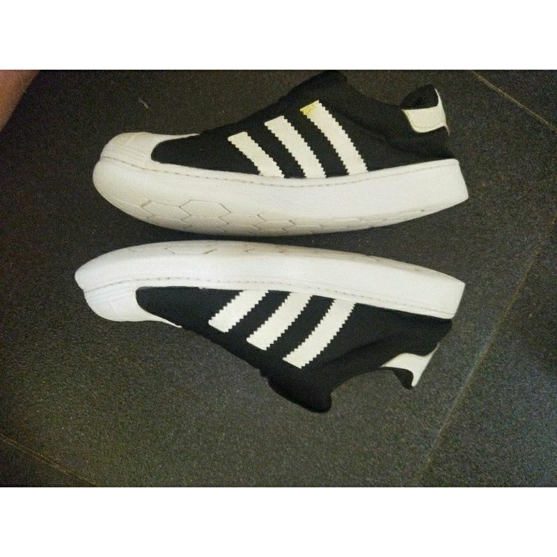 sepatu Adidas** Superstar size 34 insole 21cm