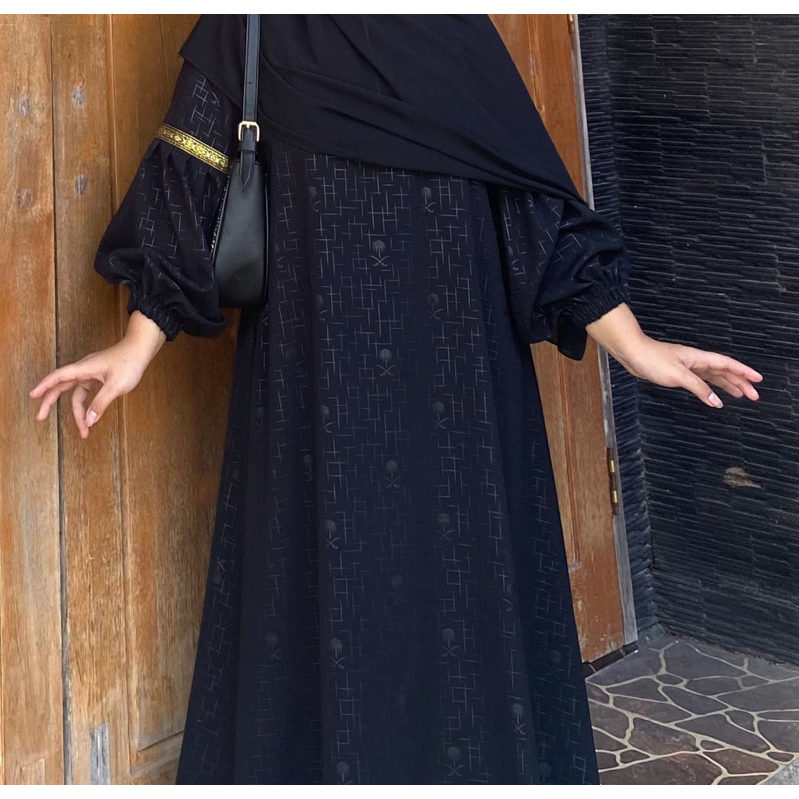 Grosir Abaya Shiva/Abaya Embos Lengan Balon Temboro Wolfis Hitam Full Motif Gamis Muslim Wanita