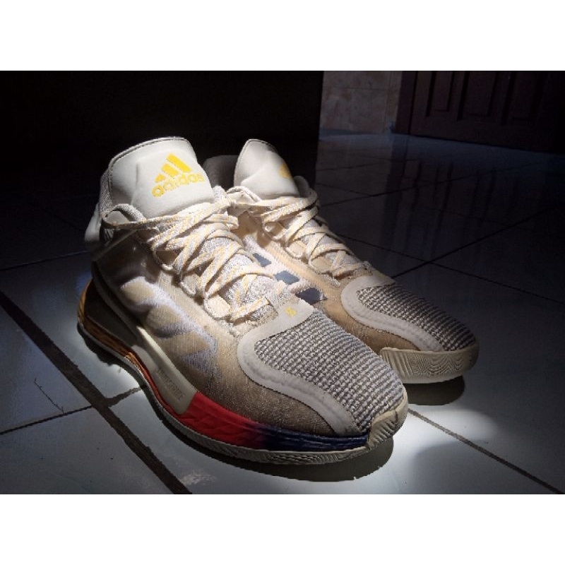 Sepatu Adidas D ROSE 11 UK 42 ⅔ Sepatu Basket Sepatu Pria Sepatu Wanita Sepatu Olahraga Sepatu Secon