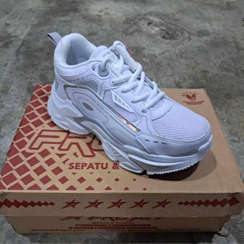 Sepatu Sneakers Putih PRO ATT / Sepatu Sneakers Putih Wanita