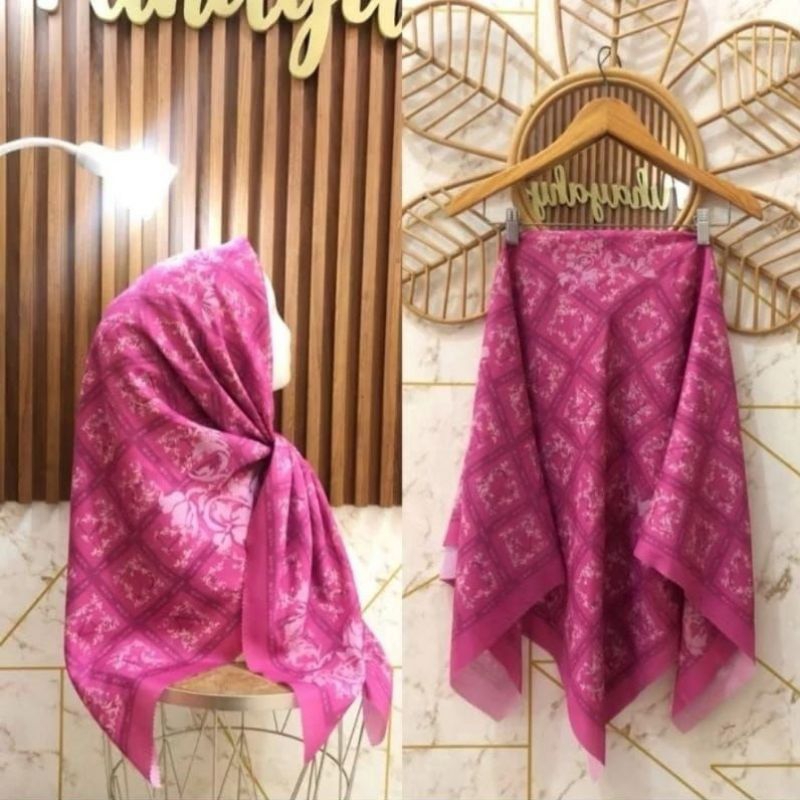 KERUDUNG SEGI EMPAT KATUN VOAL MOTIF PINK FANTA MAGENTA