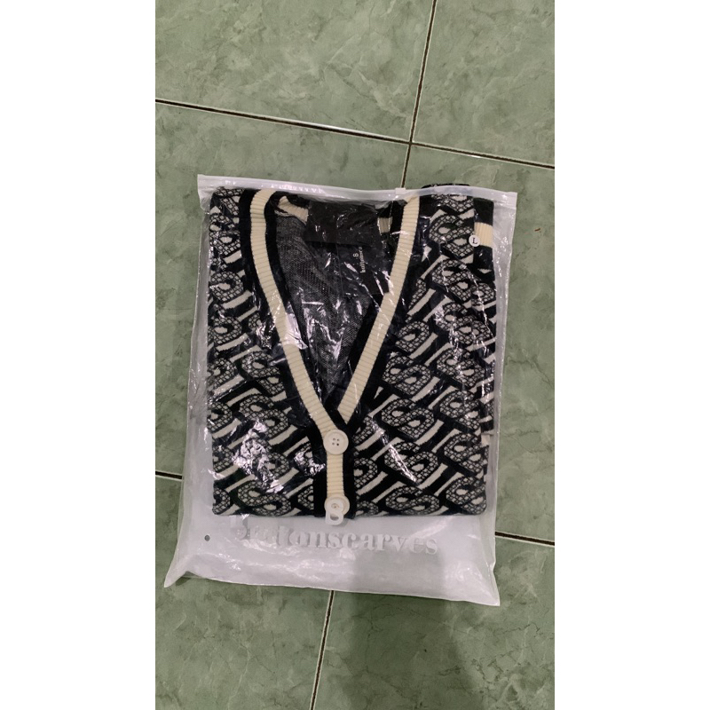 Cardigan bimu button buttonscarves black uk L as is