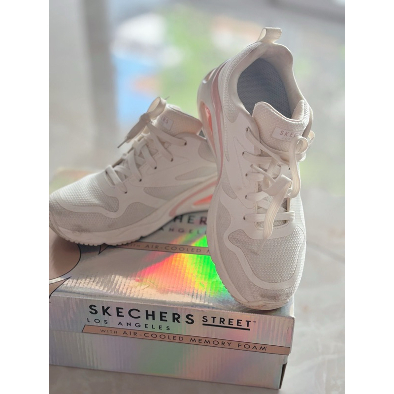 Sepatu Preloved Skechers Street Los Angeles