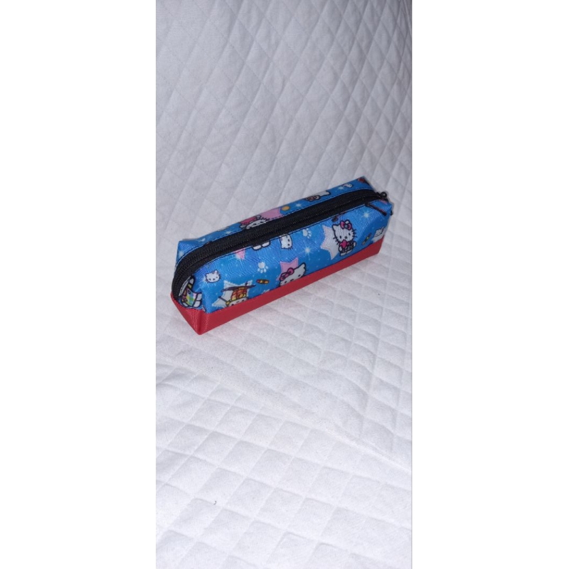 

Dompet,makeup,tempat pensil alat tulis boneka hello kitty