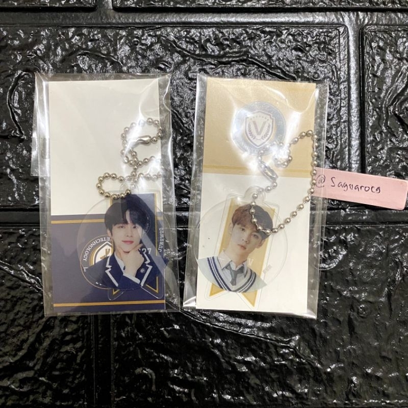 BACK TO SCHOOL 2021 B2S 21 NCT 127  WAYV KEYRING JUNGWOO KUN