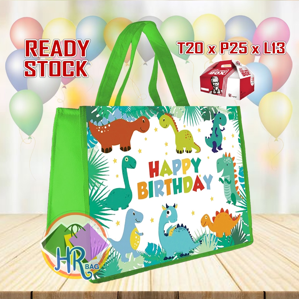 

READY STOK Tas Ulang Tahun Dino / Tas Ultah Ukuran KFC Snack / Tas Ultah Terlaris / Tas Ulang Tahun Anak / Goodie Bag Bingkisan Souvenir Anak Landscape 20x25x13