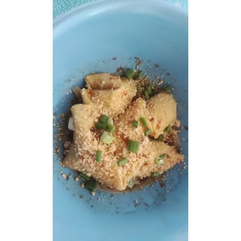 

Pangsit Chili Oil