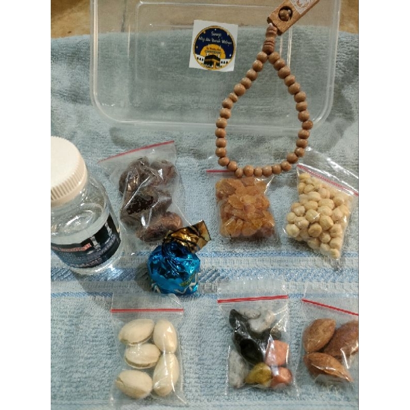 

PAKET OLEH OLEH HAJI MURAH