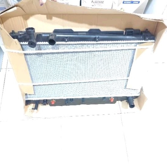 Radiator Toyota Rav4 2001 2002 2003 2004 2005