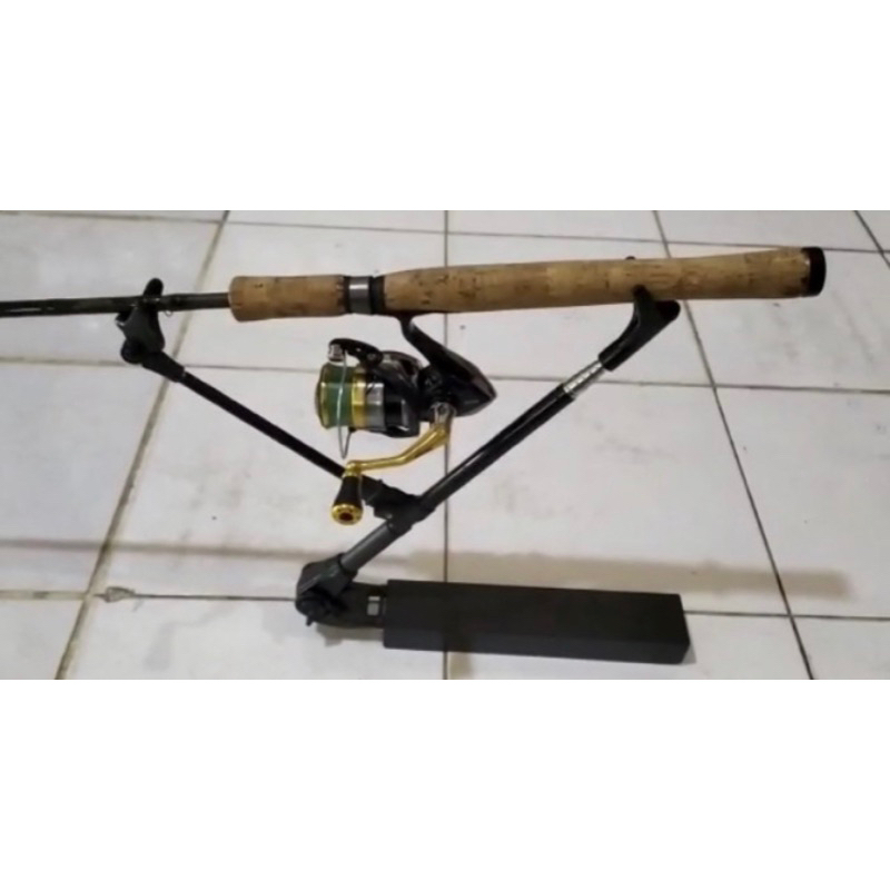 CAGAK DUDUK BESI TONGSIS