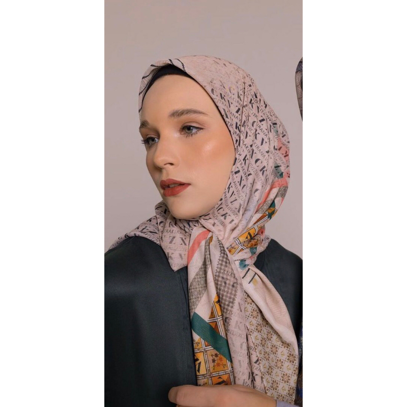 Preloved Scarf Vivi Zubedi x Citra Kirana