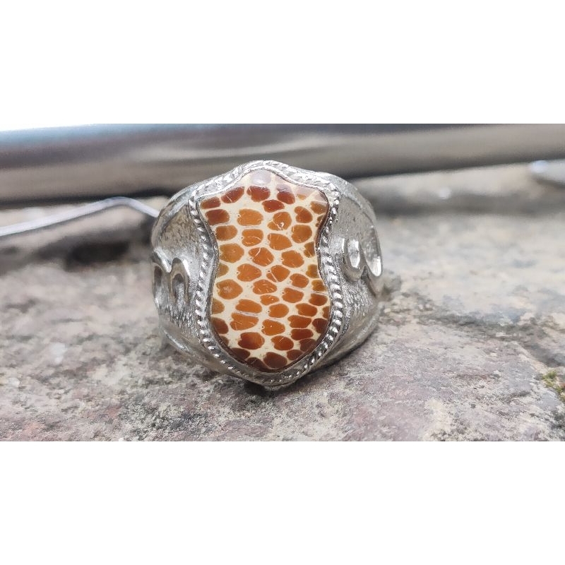 cincin terompah kayu liwung macan