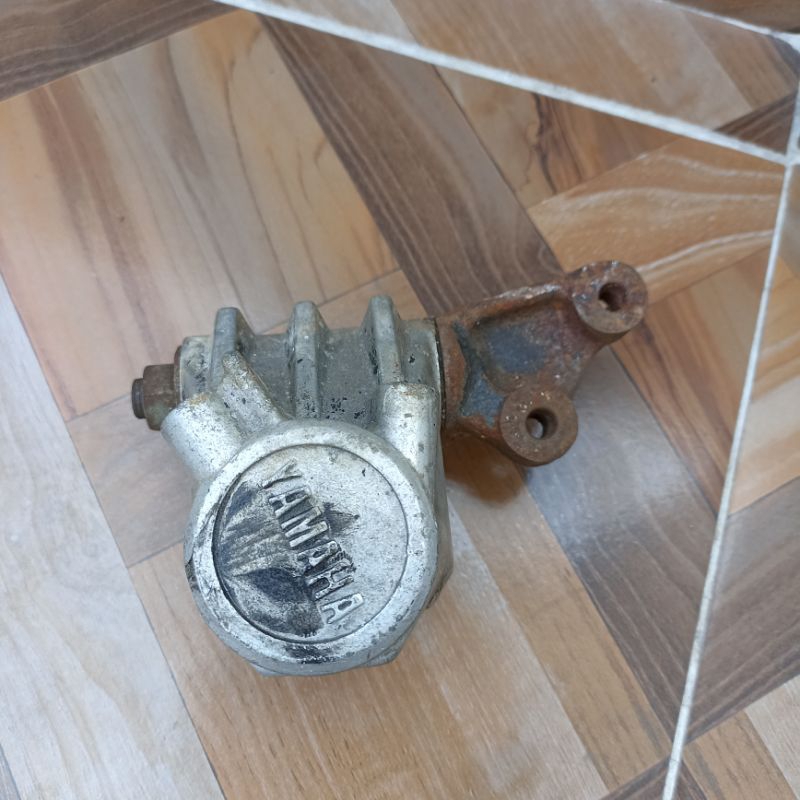 kaliper cakram depan Yamaha rx 125 rd125 rx k125 rx twin Original