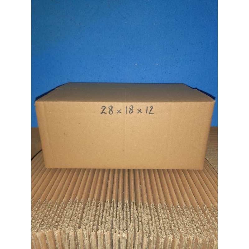 

kardus 28x18x12 cm polos kuat