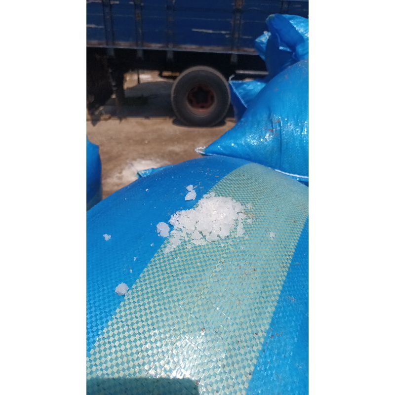 

Garam Grosok 1 truk 10 ton, pemesanan ini saya akan kirim fakturnya saja, untuk pengiriman saya kirim lewat ekspedisi truk sendiri.