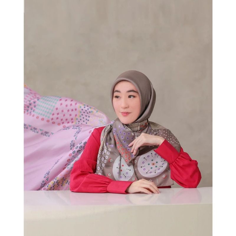 NEW ARRIVAL MABEL SCARF ZOYA x Larissa chou