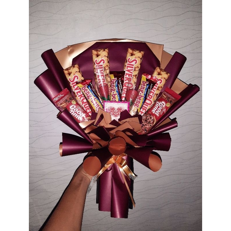 

Bouquet Chocolate Snack/ Buket Cokelat Bengbeng/ Bouquet/ Buket Murah/ Buket Ultah/ Buket Snack