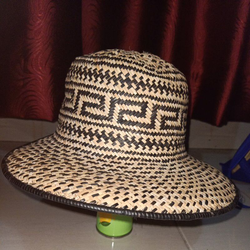 topi bahan rotan