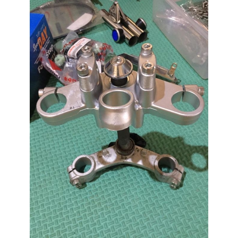 SEGITIGA  ATAS BAWAH NINJA RR GORILLA PNP CB GL MEGAPRO TIGER