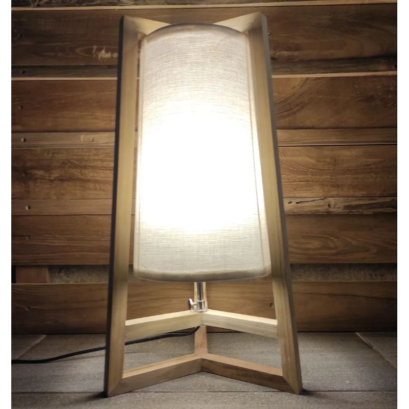 LAMPU MEJA HIAS MINIMALIS BAHAN KAYU JATI SOLID FURNITURE ASLI JEPARA TERMURAH