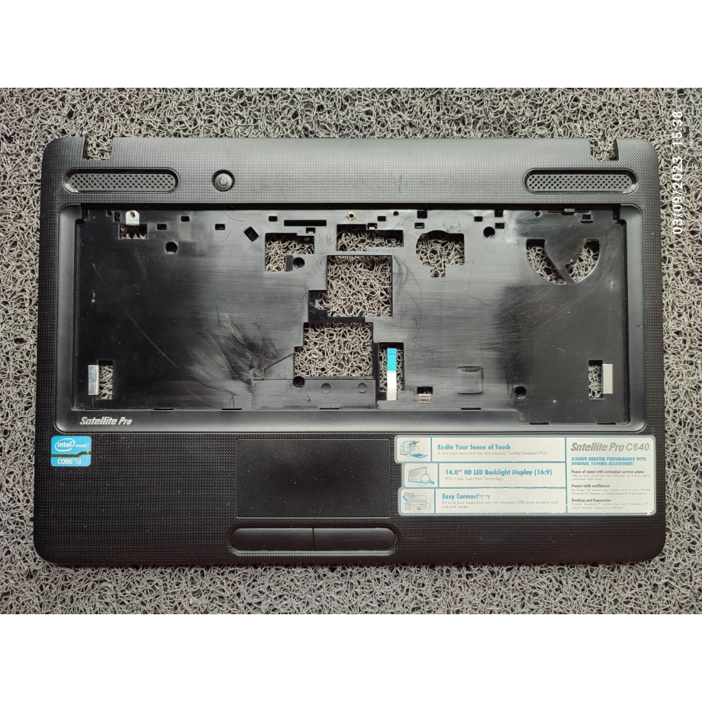Frame Keyboard Palmrest Top Case Toshiba C640 C640D
